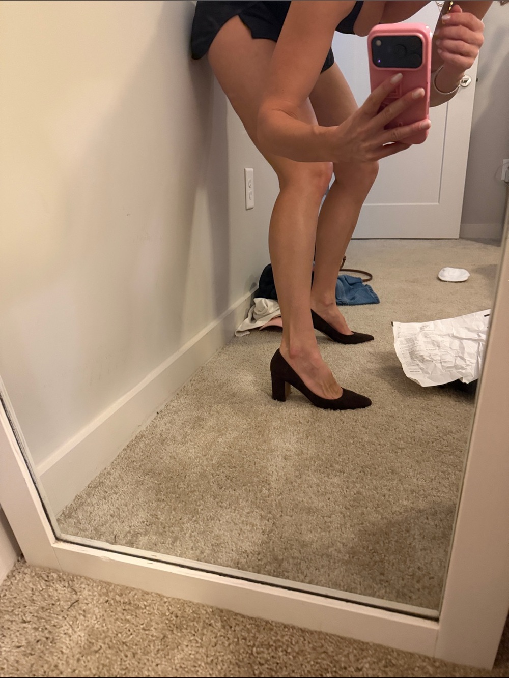 Manolo- Classic Brown Suede Block Heel Pump - Women - Picture 4 of 5